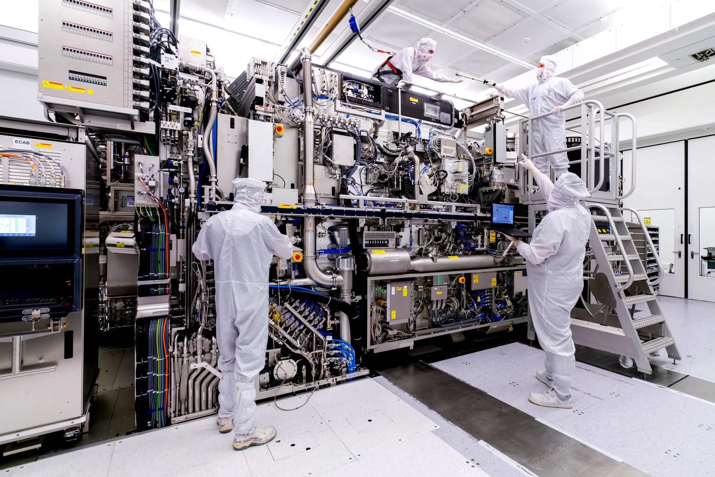 A EUV photolithography machine produced by ASML. Photo: ASML